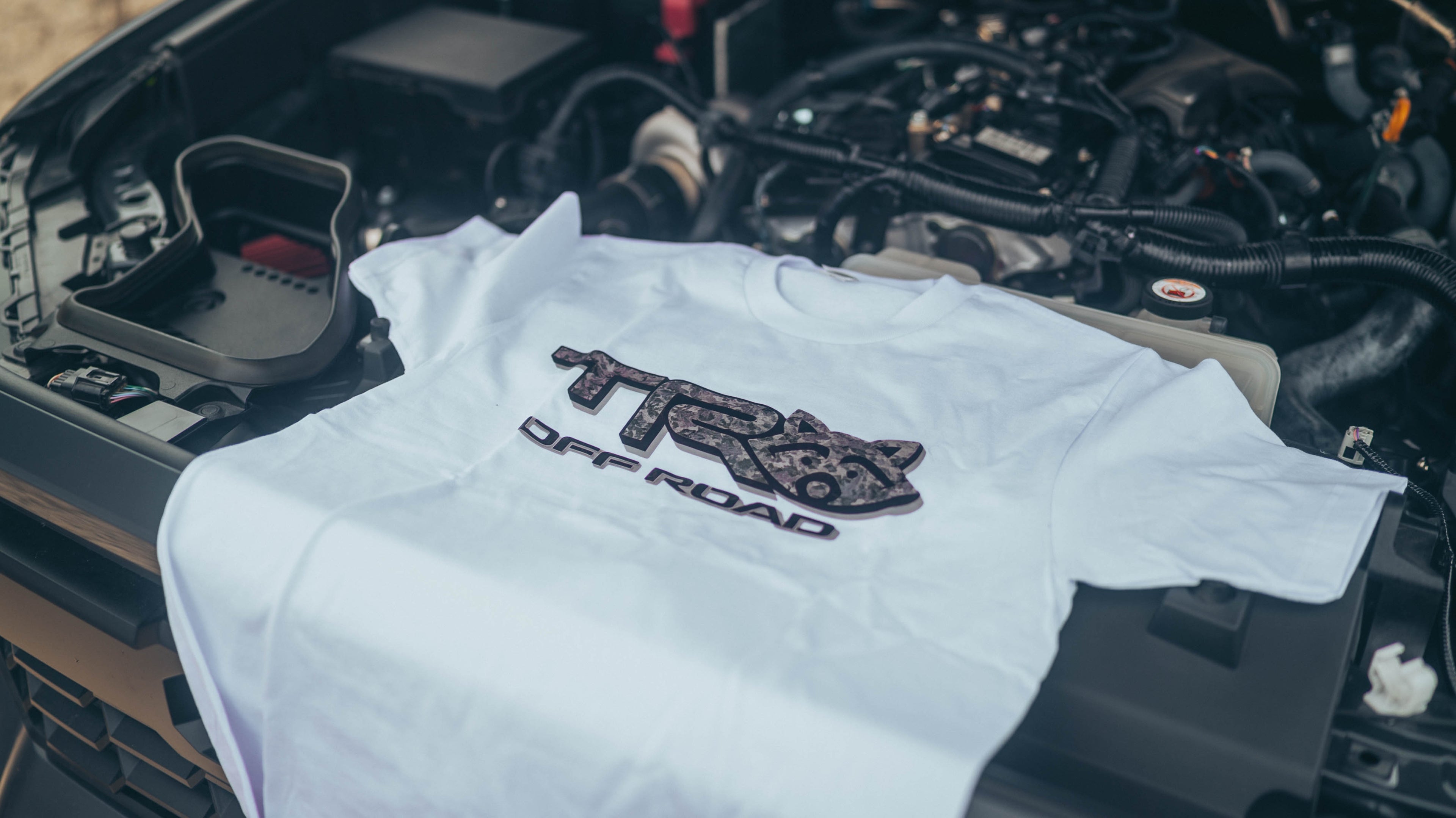 FAF OFF-ROAD TRD T-SHIRT IN WHITE